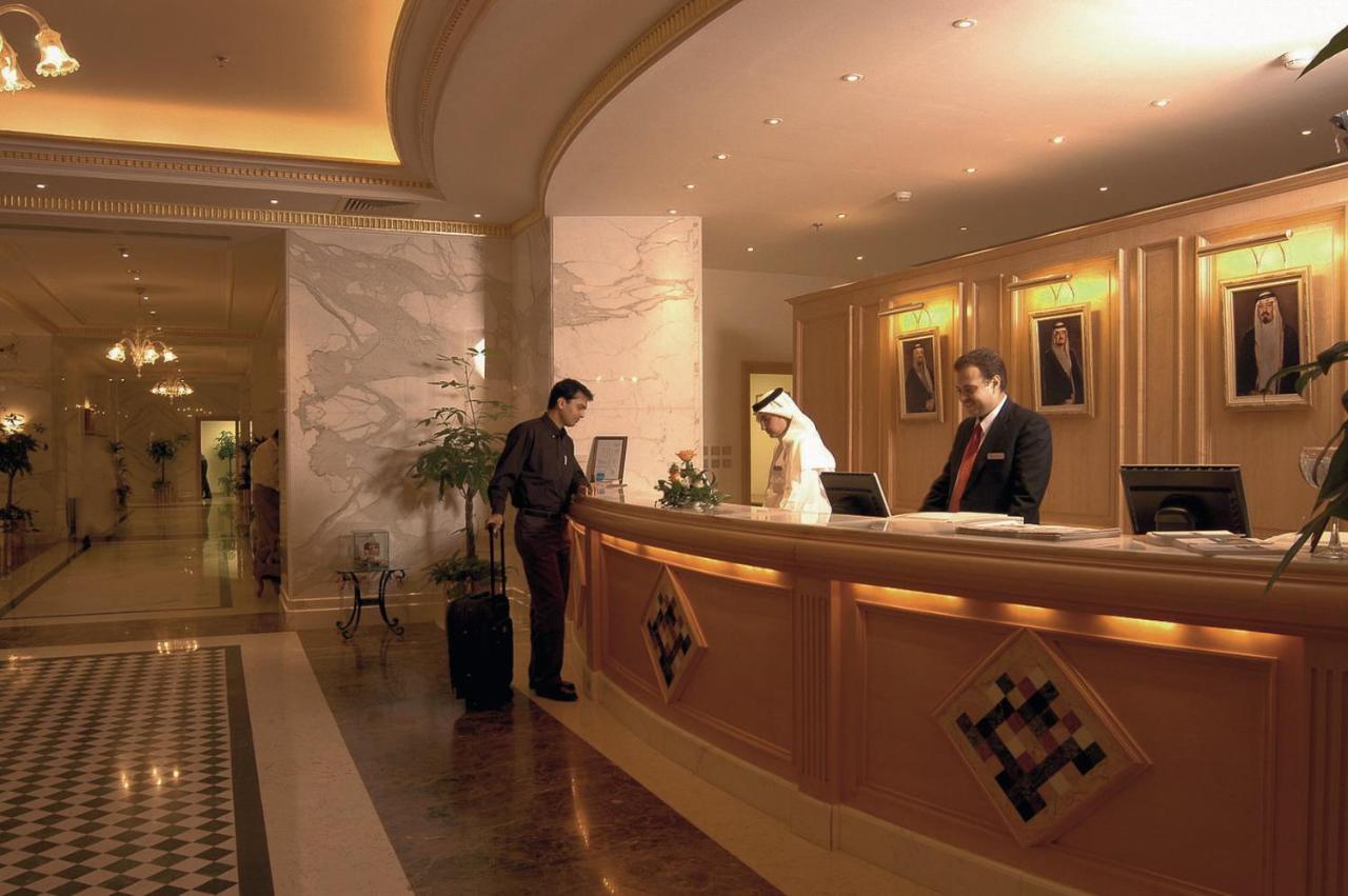 Madinah Mövenpick Hotel Medina Exteriör bild